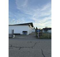 Lagerhalle an der A81 zu vermieten - Vöhringen