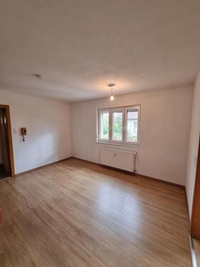 Foto - Großzügige 5 Zimmer Wohnung in Dettelbach ( Brück) Nähe Kitzingen