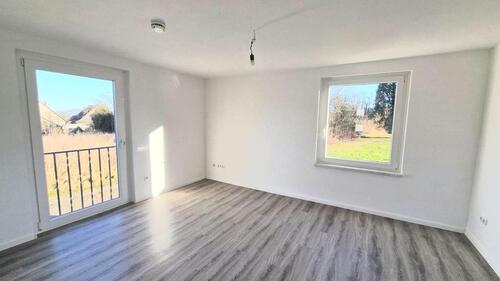 Foto - Frisch renovierte & preiswerte Wohnung! Nähe Holzminden! (S5702)