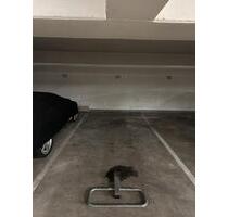 Großer Tiefgaragenstellplatz Nürnberg-Eberhardshof