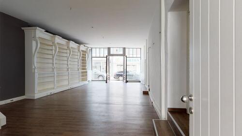 Foto - Charmantes Ladenlokal mit stilvollen Highlights zum Verlieben