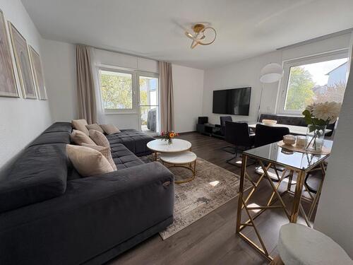 Foto - Lichtdurchflutete 3-Zimmer-Wohnung mit Terrasse & Garage