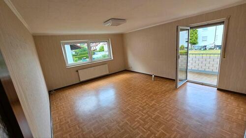 Foto - Gepflegte 2-Zimmer-Wohnung mit Garage, Keller & renoviertem Bad