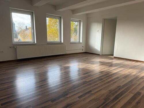 Foto - Großes Haus 8 Zimmer Einliegerwohnung möglich 12 km v. Wolfsburg