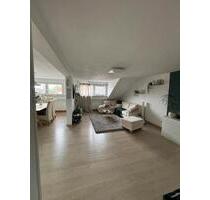 gemütliche Dachgeschosswohnung 3 ZKB in Püttlingen