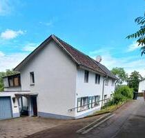 Kleine Doppelhaushälfte auf 686m² großem Grundstück - Wachtberg