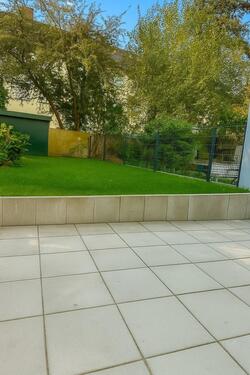 Foto - Erstbezug nach Sanierung: 3,5-Zimmer-Wohnung mit großem Garten