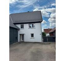 Einfamilienhaus mit Scheune - 415.000,00&nbsp;EUR Kaufpreis, ca.&nbsp; 100,00&nbsp;m&sup2; in Starzach (PLZ: 72181)