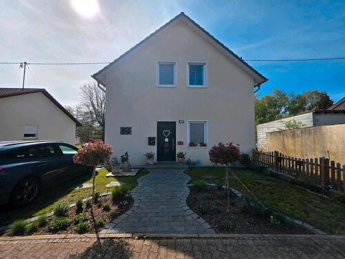 Foto - Provisionsfrei! Einfamilienhaus mit Einliegerwohnung