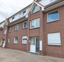 3-Zimmer-Erdgeschosswohnung mit Terrasse u. kleinen Garten Garage - Twistringen