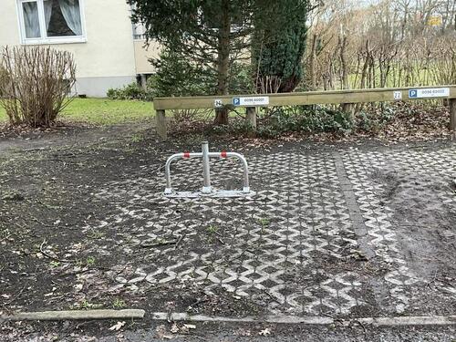 Foto - PKW-Stellplatz Auf dem Knüll frei!