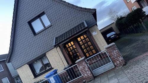 Foto - Haus zu Vermieten - 1.200,00 EUR Kaltmiete, ca.  145,00 m²