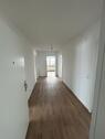 Foto - Neu renovierte 3 Zimmer Wohnung (78m2) mit Balkon & Taunusblick