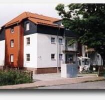 Schöne 1-Zimmer Wohnung + Loggia+Parkplatz+Keller zum 01.11.2025 - Clausthal-Zellerfeld