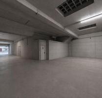 Ebenerdige Halle mit großem Tor zentral in Cochemer Oberstadt