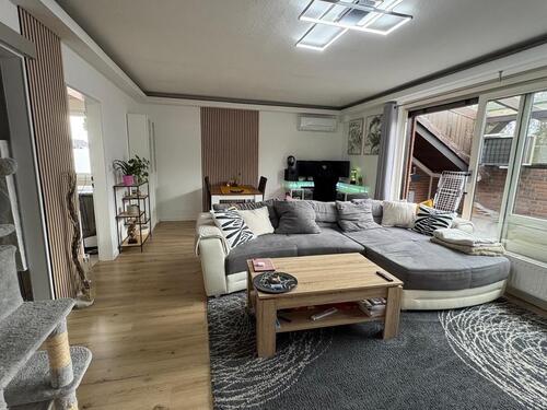 Foto - 2,5-ZKB mit DT, Tiefgaragenstellplatz, Klimaanlage Provisionsfrei