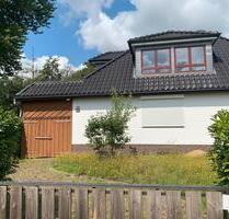 Tolles Einfamilienhaus mit großen Garten zum Kauf. Courtagefrei - Hamburg Groß Borstel