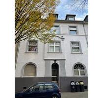 Möbilierte 2 Raum Dachgeschoß Wohnung in zentraler Lage - Essen Frillendorf