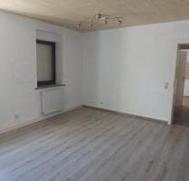 Sonnige schöne sanierte 2 Zimmer Wohnung - Chemnitz Röhrsdorf