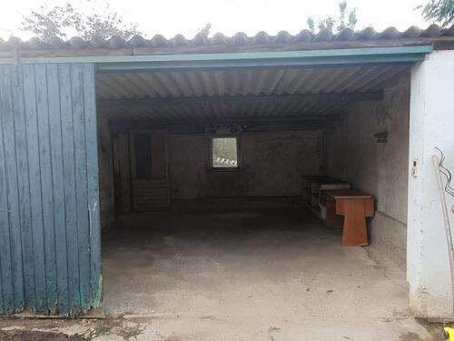 Foto - Lagerraum, Lager , Garage, geschlossen mit Stromanschluss