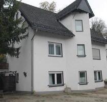 2Raum-Wohnung Erdgesch. + Hinterzimmer + Terrasse. Küche optional - Schalksmühle