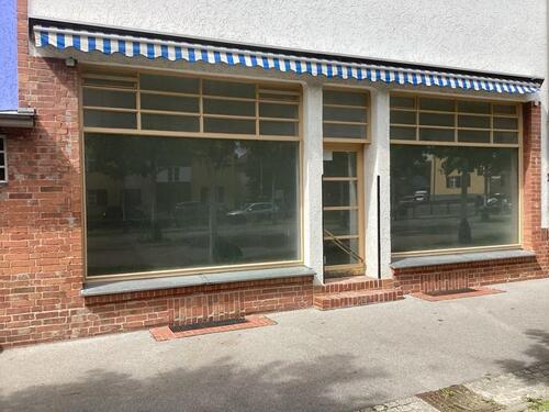 Foto - Hochfrequentierte Lage - ideal für Eis, Bubble Tea, Crepes, Waffeln & süße Highlights!