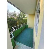 schöne sanierte 2 Zi.Whg. mit EBK und Balkon. WG-geeignet. Ruhig - Regensburg Ganghofersiedlung