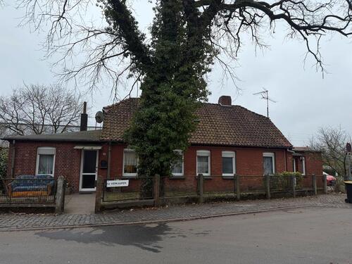 Foto - 2 Familienhaus mit großem Grundstück