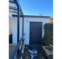 Fertiggarage mit automatischem Tor und separater Tür - Nürnberg Gärten hinter der Veste