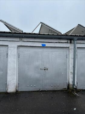 Foto - Doppelgaragenhälfte am Waldfriedhof - Hoyerswerda