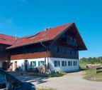 Foto - Mehrfamilienhaus mit Pferdehof - 1.800.000,00&nbsp;EUR Kaufpreis, ca.&nbsp; 510,00&nbsp;m&sup2;