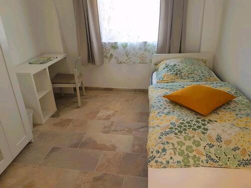 Foto - Voll möblierte 3-Zimmer-Wohnung, inkl. Heizung, Strom