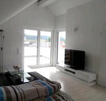 Erstklassige 1,5 Zi. DG Whg Singen-Nord voll möbiliert ab sofort - Singen (Hohentwiel)