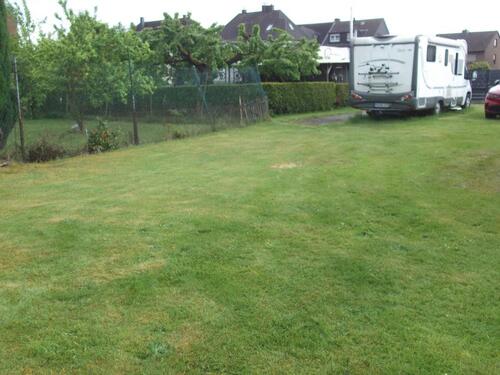 Foto - Gartenwiese - 220,00&nbsp;EUR Kaltmiete, ca.&nbsp; 0,00&nbsp;m&sup2;