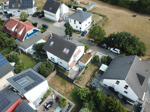 Foto - 106 Zimmer Doppelhaushälfte zum Kaufen in Karlsdorf-Neuthard