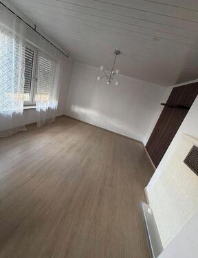 Foto - 4 Zimmer Wohnung mit Balkon - 1.100,00&nbsp;EUR Kaltmiete, ca.&nbsp; 95,00&nbsp;m&sup2;