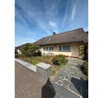 Helle Dachwohnung beste Lage - 1.150,00&nbsp;EUR Kaltmiete, ca.&nbsp; 92,00&nbsp;m&sup2; in Grünberg (PLZ: 35305)