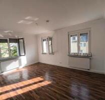sehr helle 3 Zimmer Wohnung in einem 2 Familien Haus - Plochingen