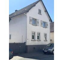 Renovierungsbedürftiges 8-Zimmer Haus mit Garage in Langen (Hesse - Langen (Hessen)
