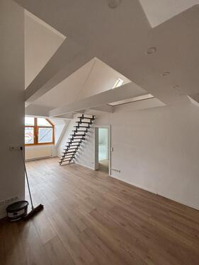 Foto - Sanierte 2-Zimmer Wohnung 72 qm+20 qm Ntzfl. in Elsenfeld