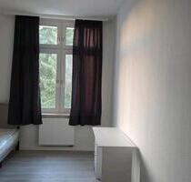 Mädchen WG Studenten Witten, noch 1 Zimmer frei