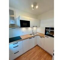 1,5 Zi. Whg. * zentrale & ruhige Lage * Neue Küche * Stellplatz - Nürnberg Almoshof