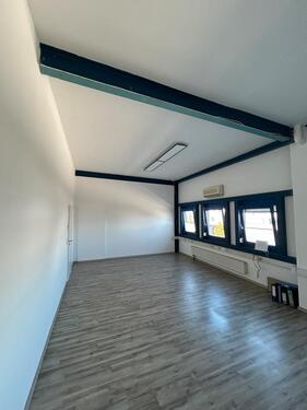 Foto - 2 Büros zu vermieten - 600,00 EUR Kaltmiete, ca.  21,50 m²