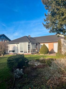 Foto - 140 m² Bungalow mit Wintergarten in ruhiger Lage zu vermieten
