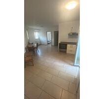 Schöne möblierte 2 Zimmer Wohnung mit Küche , BadWC und Terrase! - Frankfurt am Main Unterliederbach