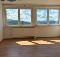 Helle 3-Zimmer Dachgeschosswohnung mit EBK und Klimaanlage in Ebermannstadt