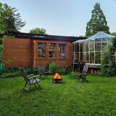 Foto - Zirkuswagen Sternenzelt mit Fassauna