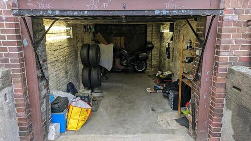 Foto - Garage Winterstellplatz Motorrad Roller in Pankow