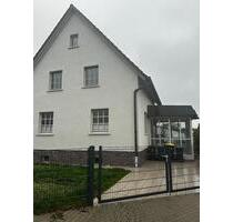 Haus zu vermieten - 1.950,00&nbsp;EUR Kaltmiete, ca.&nbsp; 130,00&nbsp;m&sup2; in Karben (PLZ: 61184)