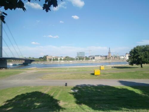 Foto - Oberkassel! fast am Rhein 3Zimmer Whg Balkon von privat ab 1.04.